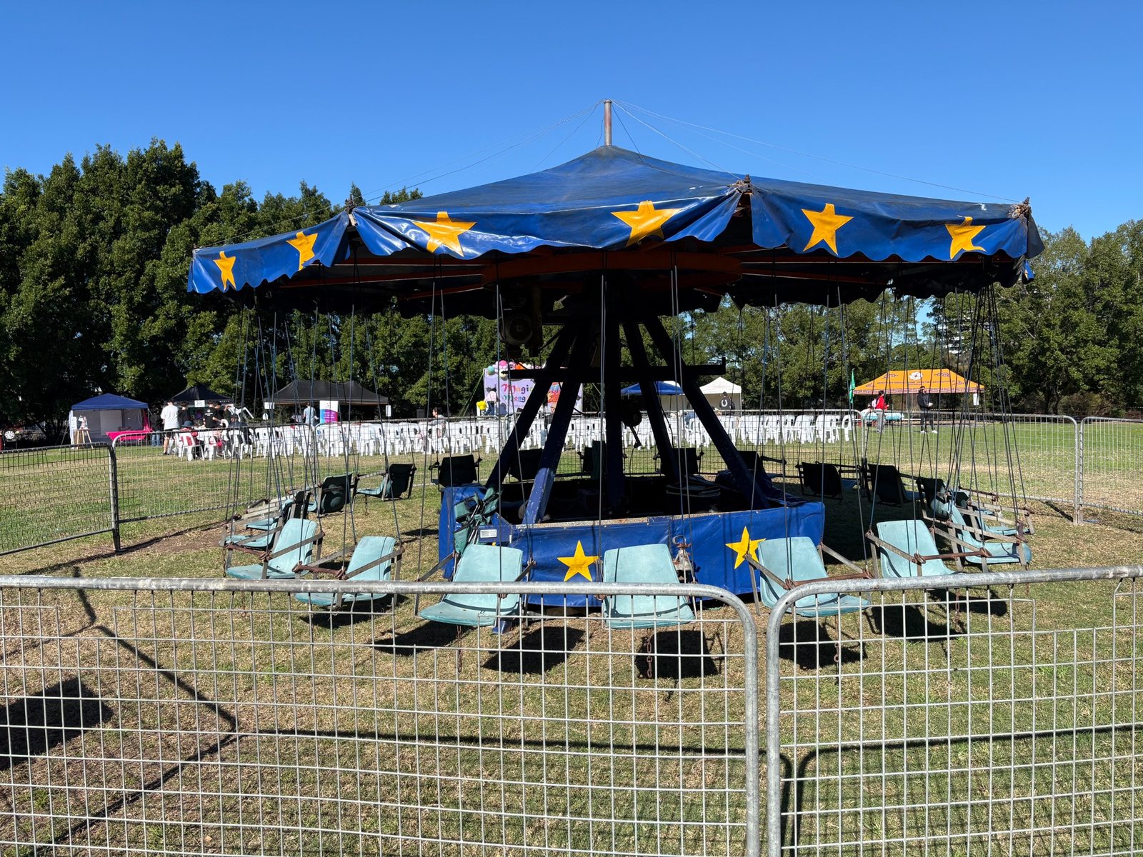 Small swing chairs ride hire for kids parties in Sydney
